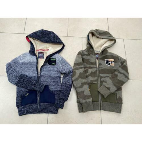 2x mooie Vingino vest teddyvoering maat 10