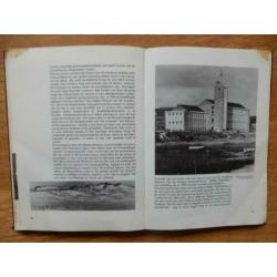 Boeken,knipsels,deel krant,hebbedingetjes over Terschelling.