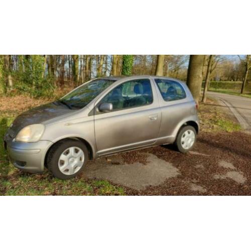 Toyota Yaris 1.0 16V Vvti 3DR 2003 Grijs