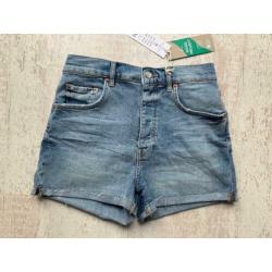 Korte spijkerbroek jeans van Gina Tricot maat 38