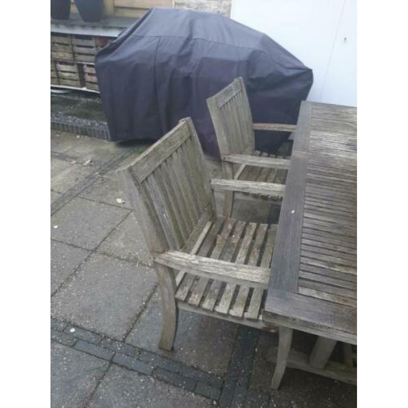 Hardhouten tuinset bank en twee stoelen