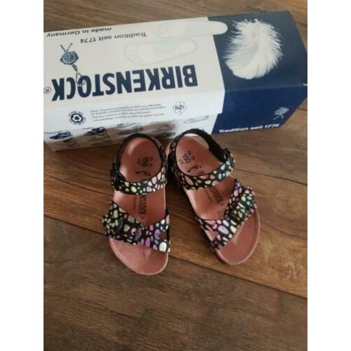 Nieuwe Birckenstock sandalen maat 24