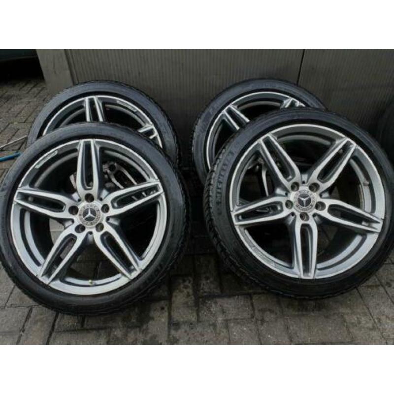 19inch ORIG MERCEDES AMG W213 E63 velgen incl a-merk banden!