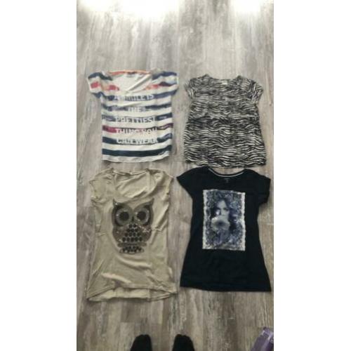 Shirtjes maat s zeer nette staat. Als set of los te koop