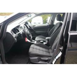Volkswagen Golf 1.0 TSI Business Edition Connected 50 procen
