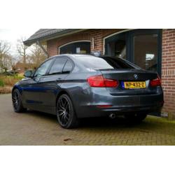 BMW 3-serie 318d Business | NAVI | AUTOMAAT | XENON