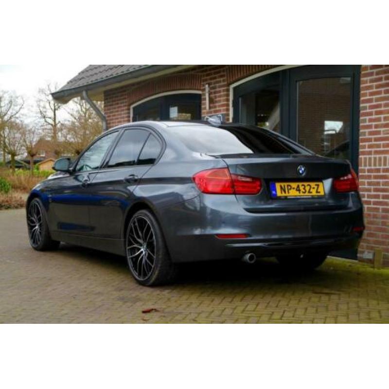 BMW 3-serie 318d Business | NAVI | AUTOMAAT | XENON