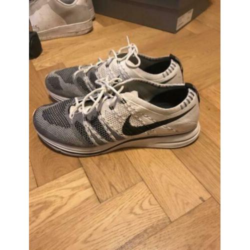 Nike flyknit trainer white 42,5