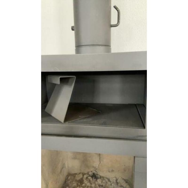Houtkachel Dik Geurts. Oven bovenin