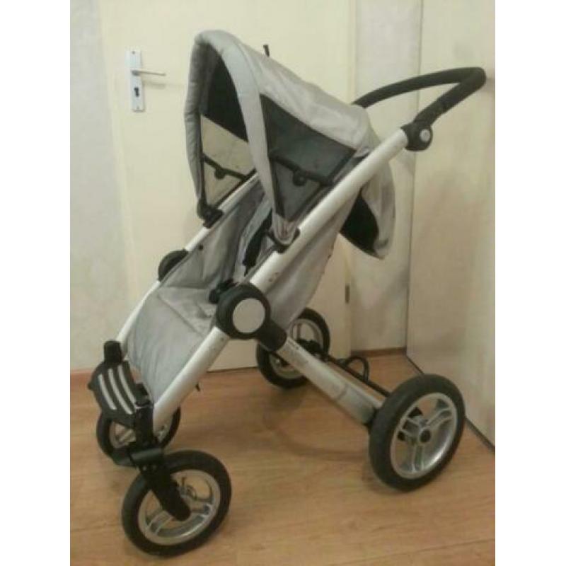Schone Mutsy kinderwagen.
