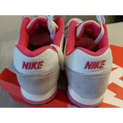 Nike sneakers roze-zilver maat 42,5 zgan