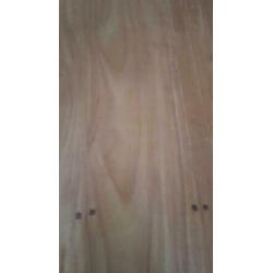 Fraaie massief grenen eettafel