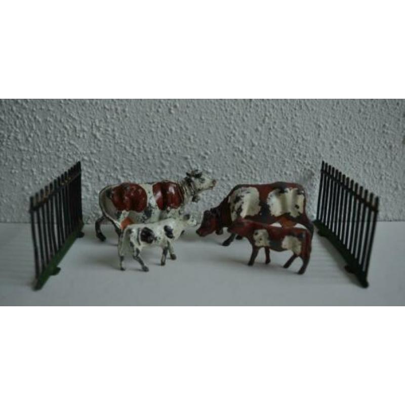 Oude Figuren Paard Koe Geit Varken Timp Lood