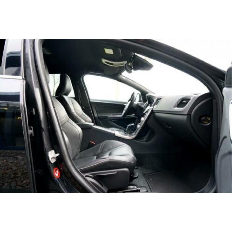 Volvo V60 2.4 D6 210kW/286pk Aut6 PIHV R-Design Intellisafe