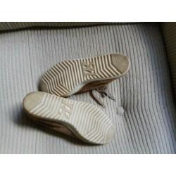 als nieuw mooie PAUL GREEN dames sneakers/schoenen mt 5