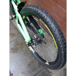 Santa Cruz v10 downhill bike maat m bijna nieuw