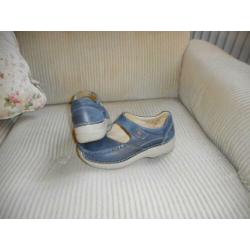 mooie dames WOLKY schoenen maat 37