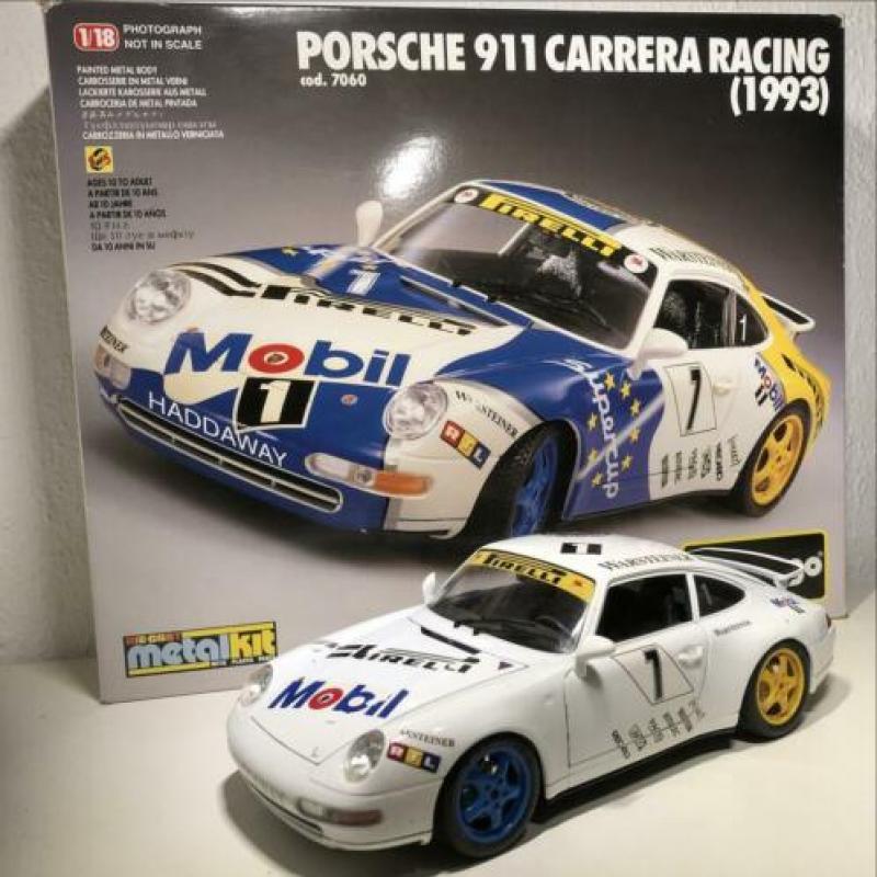 Porsche 911 Carrera racing Bburago 1:18