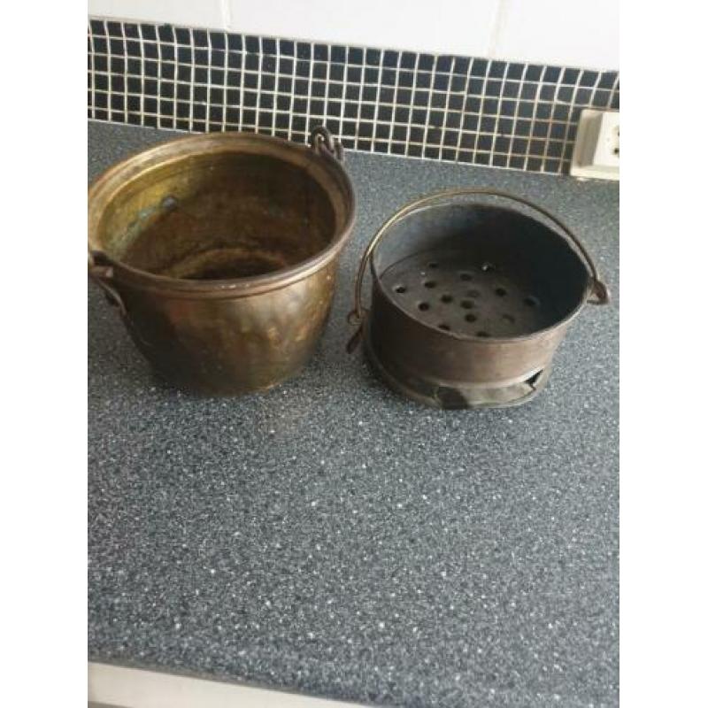 Antieke Koper Potten.