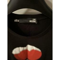 Love Moschino shirt. Nieuw