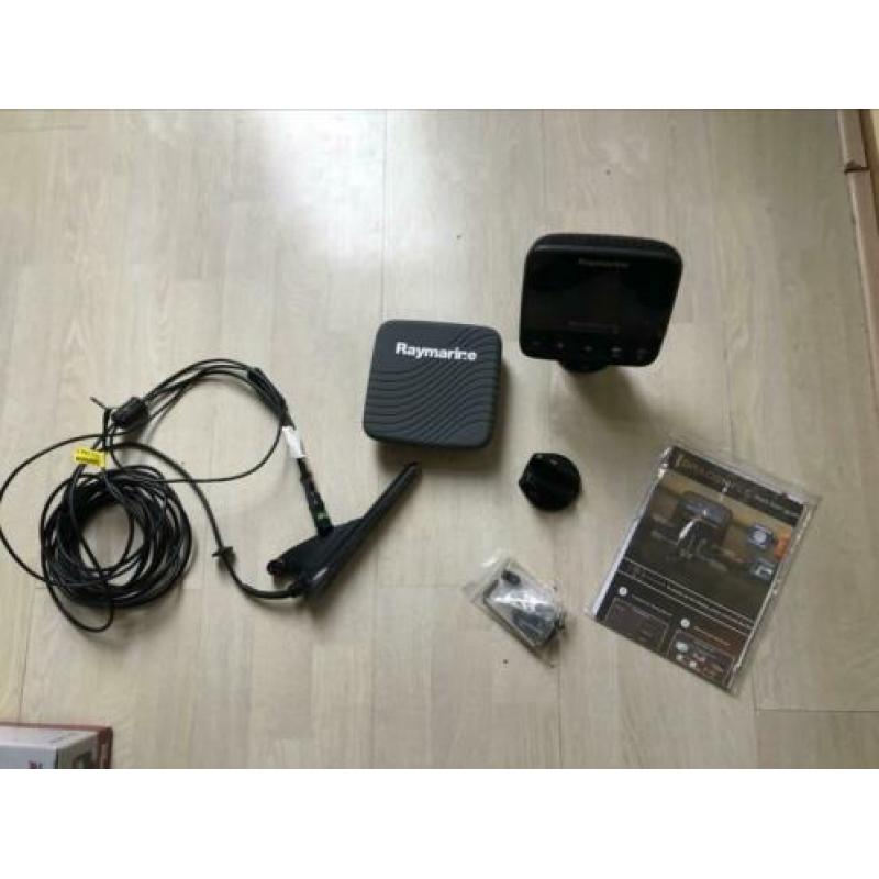 Raymarine Dragonfly 4 pro fishfinder dieptemeter