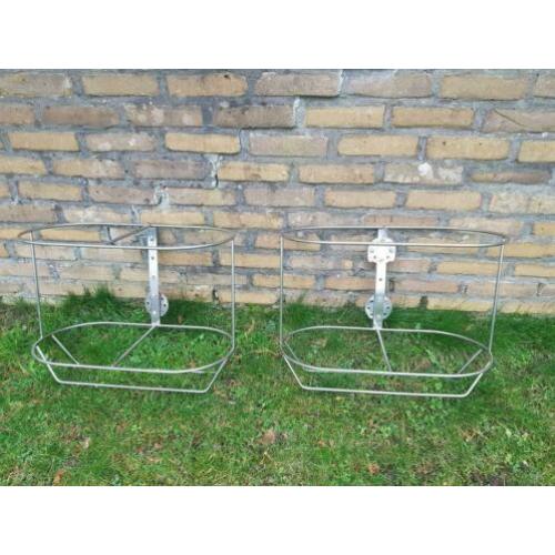 2 Fenderhouders / stootwilhouders