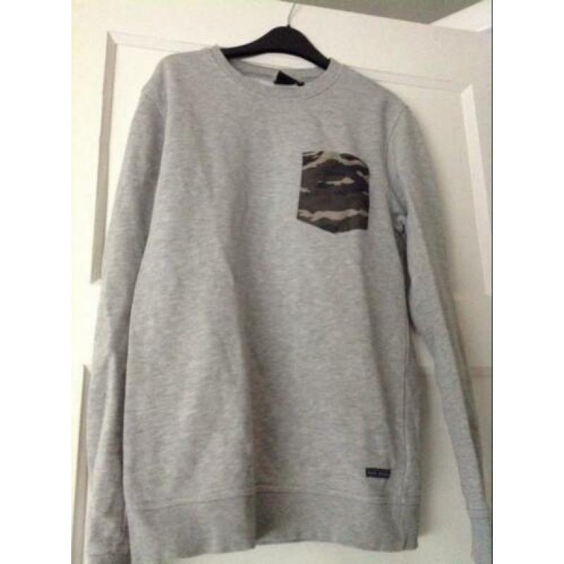 Pakket heren sweater truien/zwarte/blauwe jeans S/evt 176