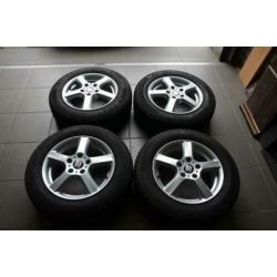 15 inch aluminium velgen met winterbanden