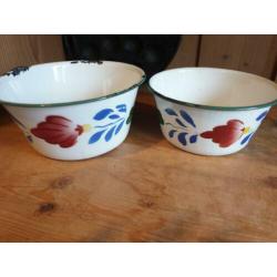 2 leuke emaille schaaltjes