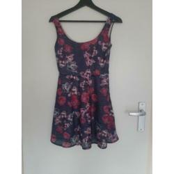 Zomerjurk met bloemenmotief maat S