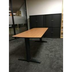 Bespreek tafel / bureau VEPA