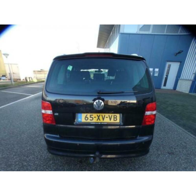 Volkswagen Touran 2.0 TDI Highline / AUTOMAAT / CLIMA / PANO