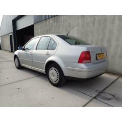 Volkswagen Bora 1.4-16V Trendline