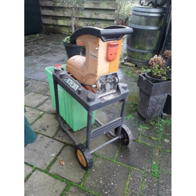Takken versnipperaar Flymo 2500