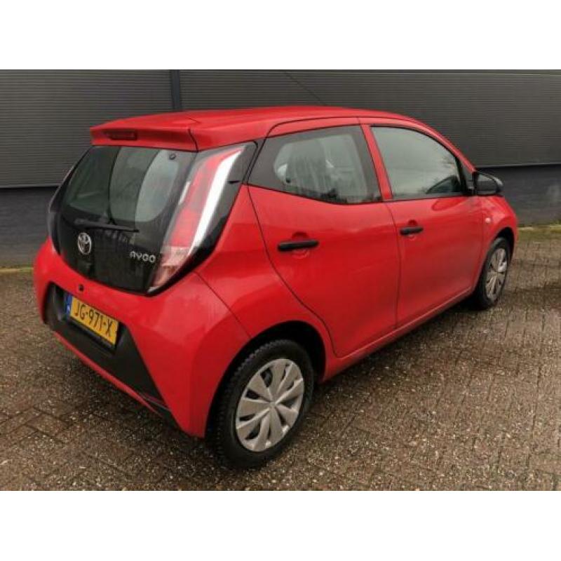 Toyota Aygo 1.0 VVT-i x-now | Airco | Elektrische pakket |