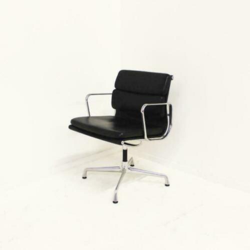 Vitra Soft Pad EA 208 Design Stoelen, Zwart Leer, Draaibaar