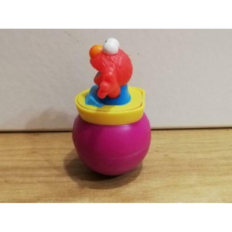 Elmo in bootje-duikelaar-sesamstraat-()