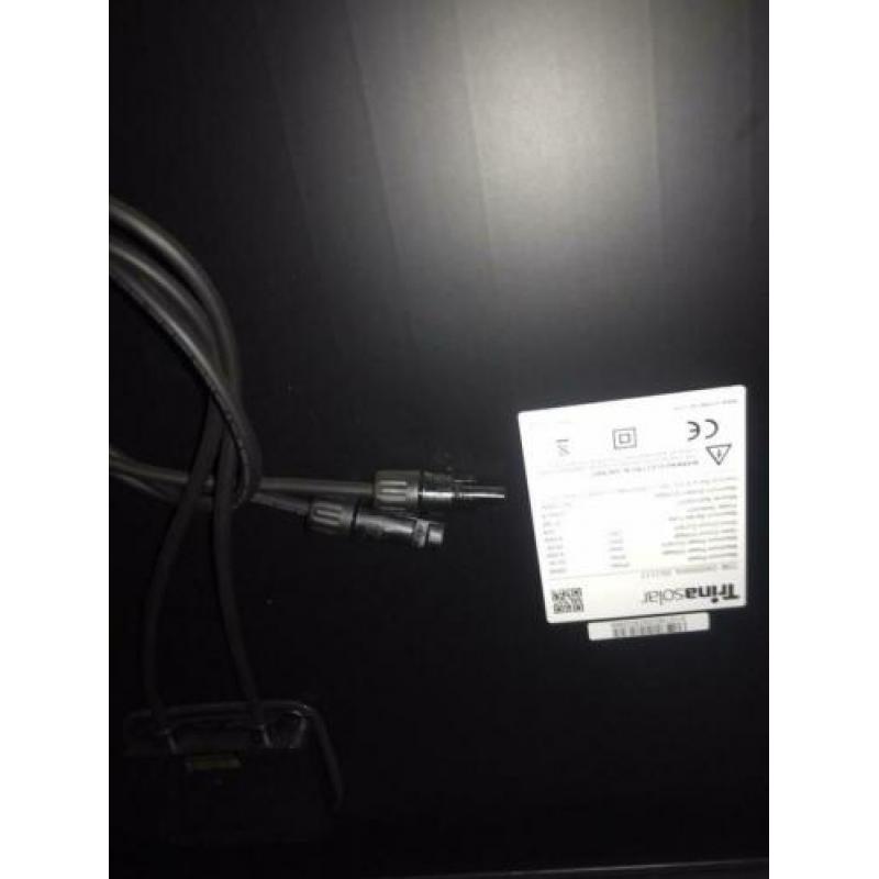 2nieuwe zonnepanelen 99-1.655 cm 295 wat per stuk