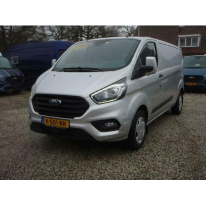 Ford Transit Custom 320 L2 H1 Trend 130 Pk Navi groot scherm