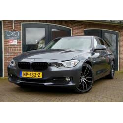 BMW 3-serie 318d Business | NAVI | AUTOMAAT | XENON