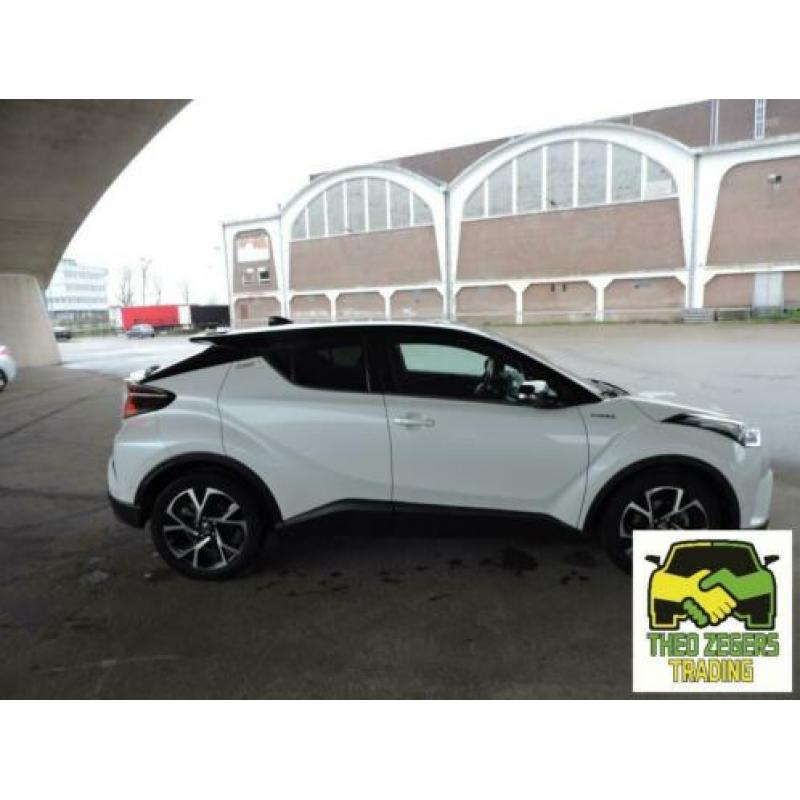 Toyota C-HR 1.8 Hybrid Bi-Tone Plus *Meest luxe uitvoering *
