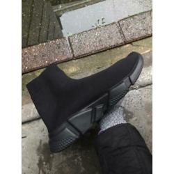 Balenciaga Black on Black Maat 42