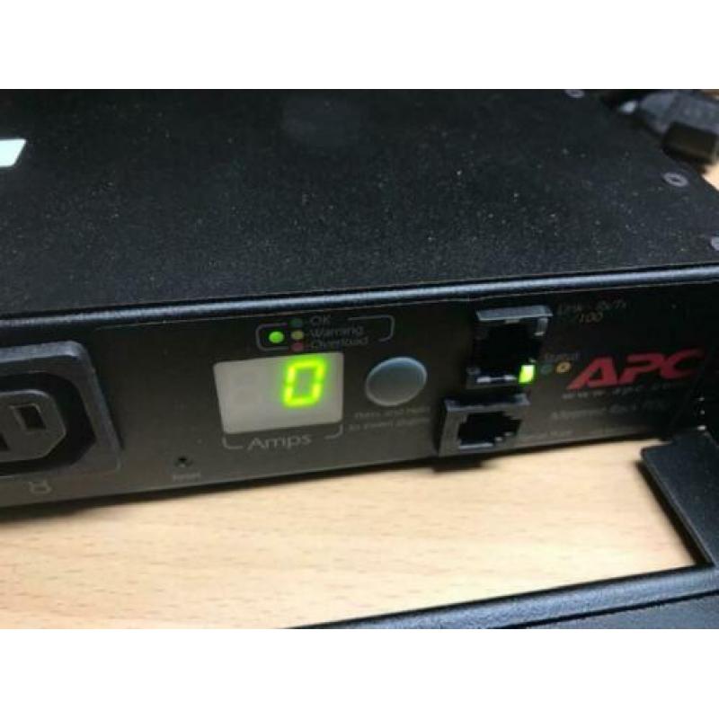 APC AP 7821 Metered Rack PDU 16 Amp