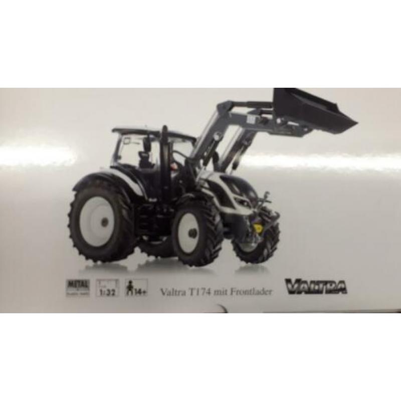 Wiking 2 x valtra t174 en n 123 met frontlader
