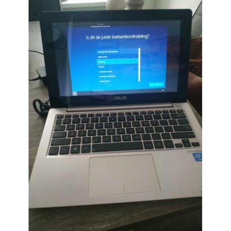 Asus vivobook X202E