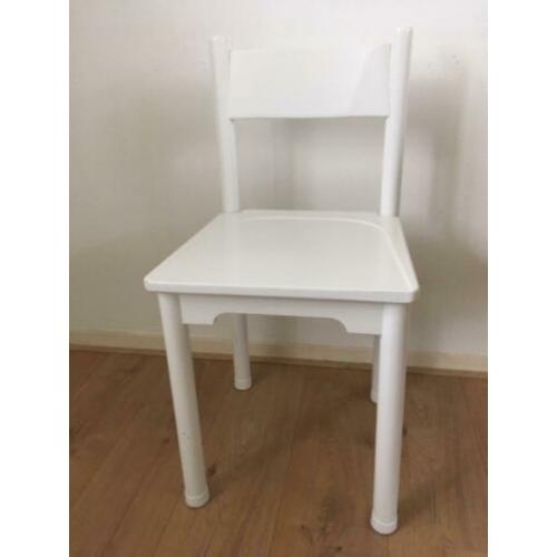 Houten stoel wit