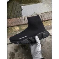 Balenciaga Black on Black Maat 42