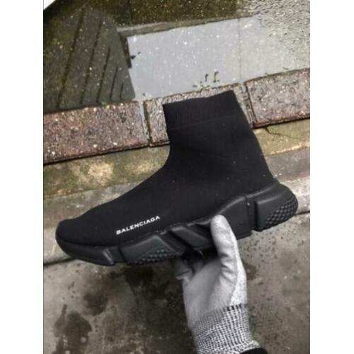Balenciaga Black on Black Maat 42