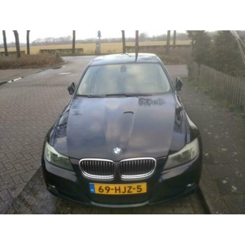 BMW 3-Serie 2.0 I 318 105KW 2009 Zwart