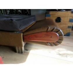 Antiek en ruim 130 jaar oude, aparte frans bankje/sofa annex